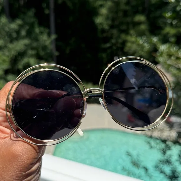 Stylish Gold Shiney Metal and Black Round Lens Unisex Sunglasses New - Picture 3 of 3